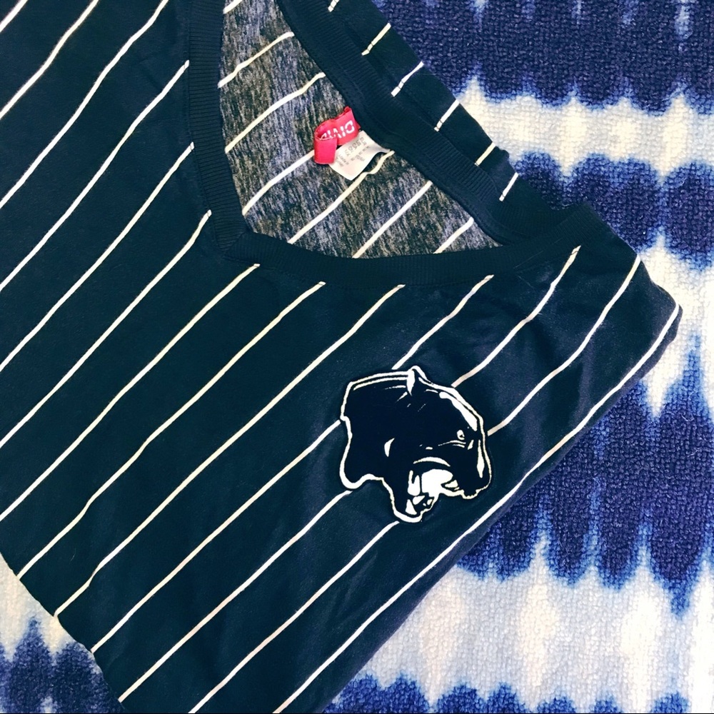 H&M Varsity Tee - Picture 5 of 8